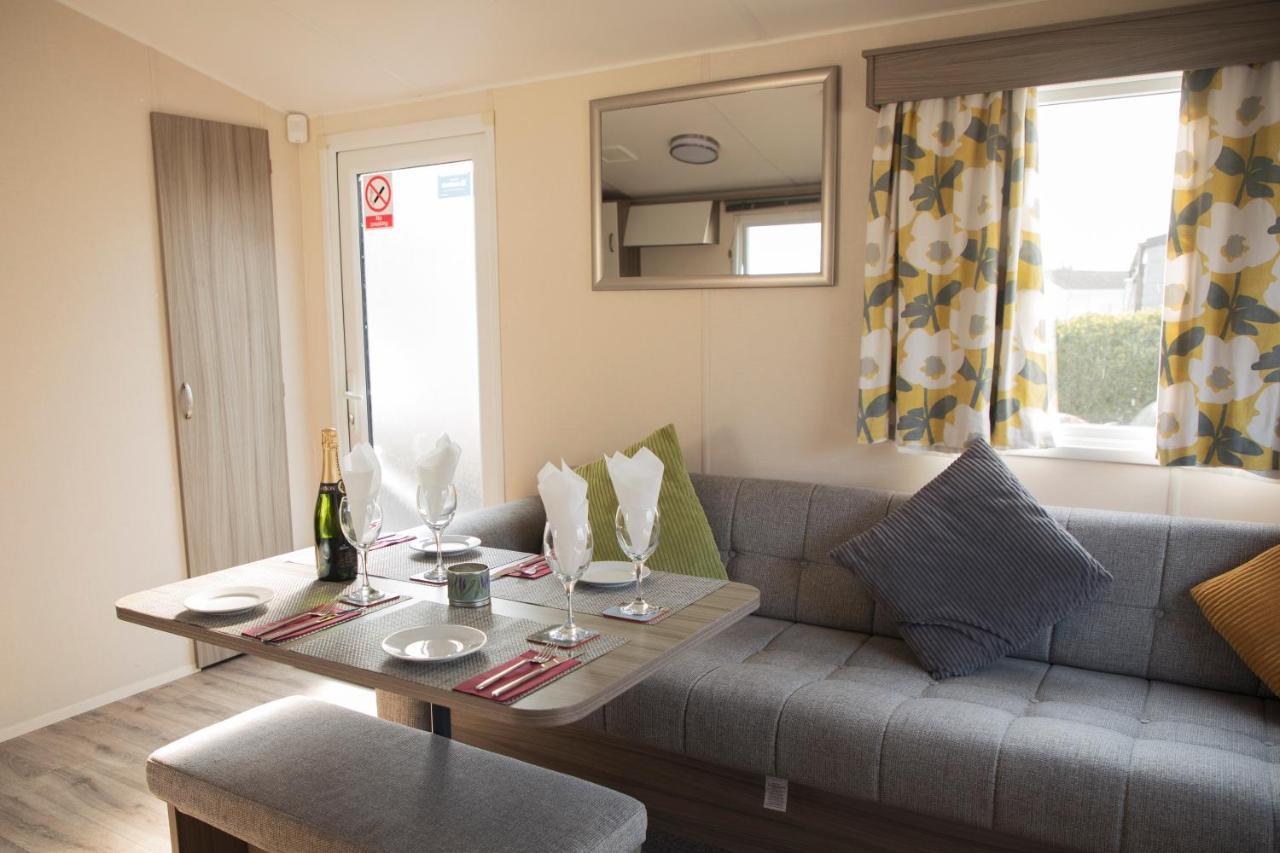 41 Orchard Bank, 3 Bed, Rockley Park Poole 빌라 외부 사진