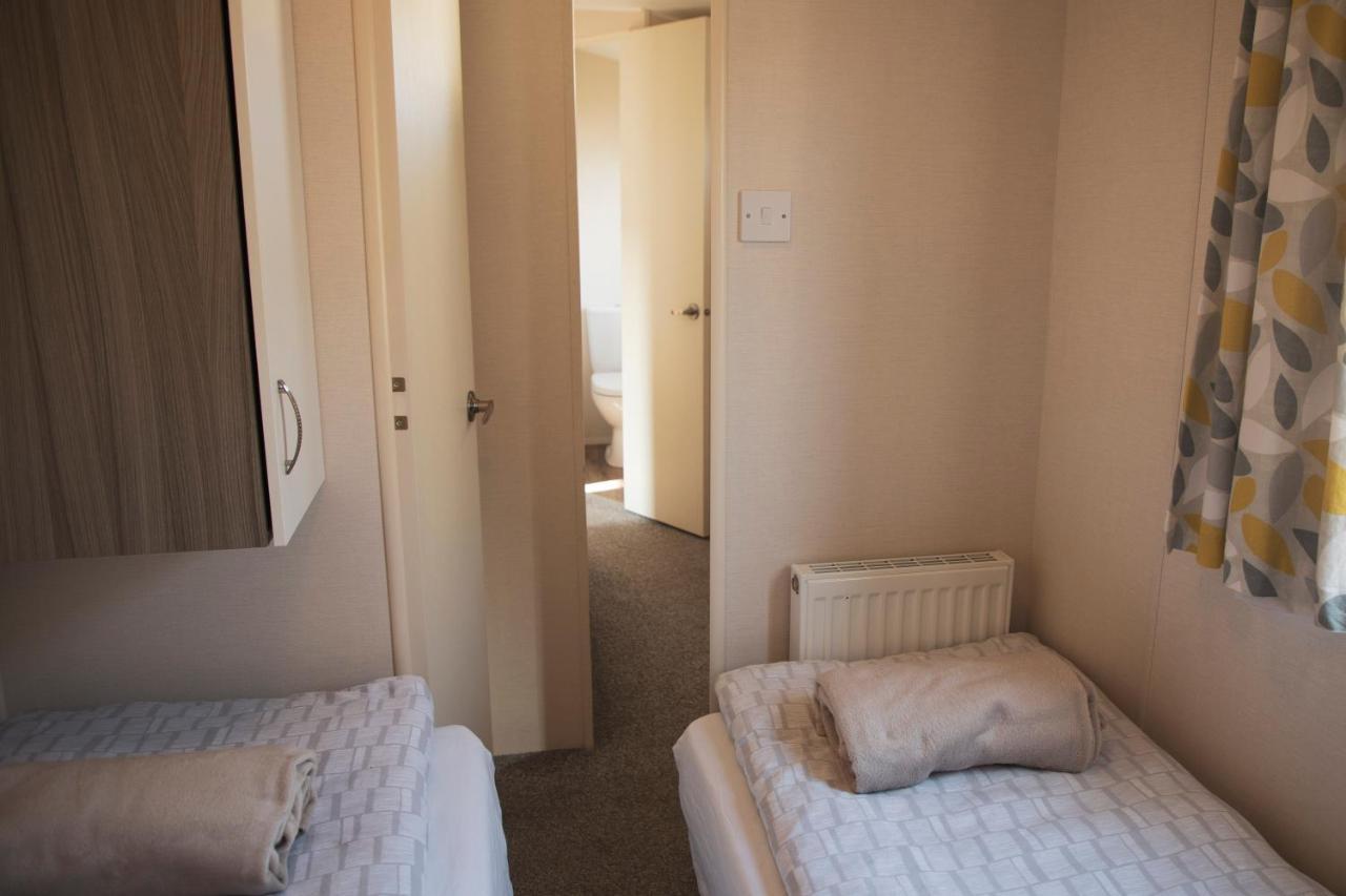 41 Orchard Bank, 3 Bed, Rockley Park Poole 빌라 외부 사진