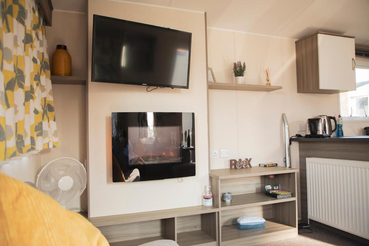 41 Orchard Bank, 3 Bed, Rockley Park Poole 빌라 외부 사진